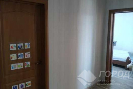 Продам 3-х кімнатну квартиру, Гагарина проспект, Защитников Украины метро (Площадь Восстания), Код: 803145/1