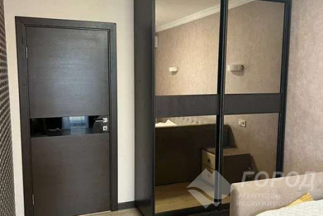 Продам 4-х кімнатну квартиру, Гагарина проспект, Проспект Гагарина метро, Код: 803148/1