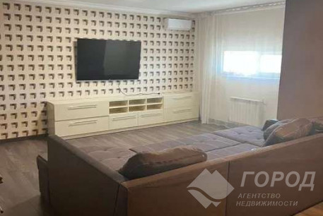 Продам 4-х кімнатну квартиру, Гагарина проспект, Проспект Гагарина метро, Код: 803148/1