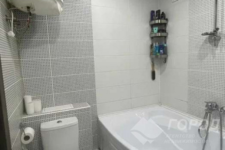 Продам 2-х кімнатну квартиру, ХТЗ, Код: 803166/1