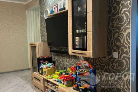 Продам 2-х кімнатну квартиру, ХТЗ, Код: 803166/1