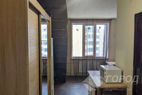 Сдам гостинку, Центральный рынок, Код: 803261/1