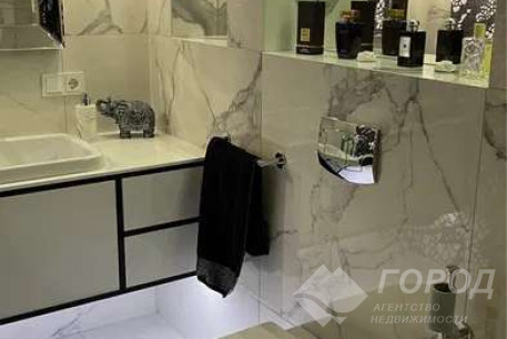 Продам 3-х кімнатну квартиру в новобудові, Центр, Код: 803264/1