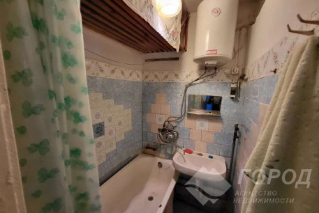 Продам 2-х кімнатну квартиру, Рогань, Роганский ж/м, Код: 803280/1