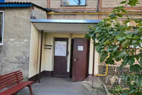 Продам 2-х кімнатну квартиру, Рогань, Роганский ж/м, Код: 803280/1