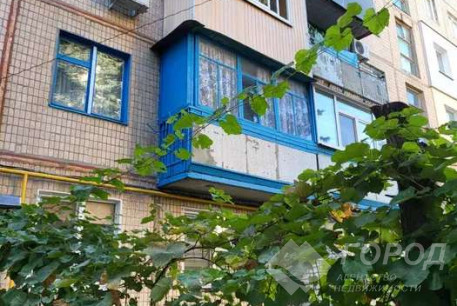 Продам 2-х кімнатну квартиру, Рогань, Роганский ж/м, Код: 803280/1