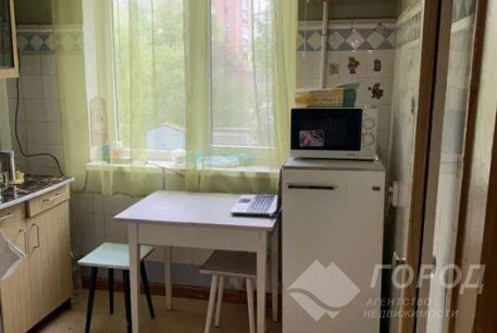 Продам 3-х кімнатну квартиру, Новые дома, Коммунальный рынок, Код: 803291/1