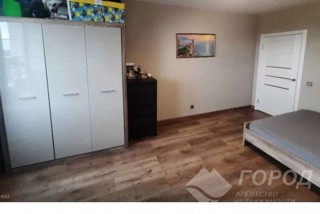 Продам 1-кімнатну квартиру в новобудові, Рогань, Код: 803331/1