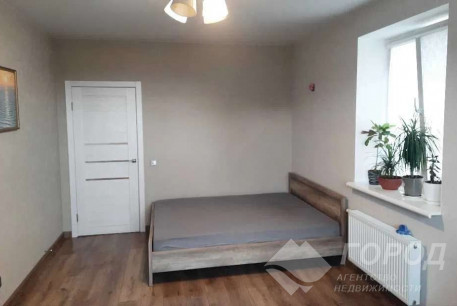 Продам 1-кімнатну квартиру в новобудові, Рогань, Код: 803331/1