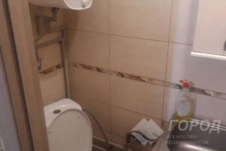 Сдам гостинку, Одесская, Кинотеатр "Салют", Код: 803380/1