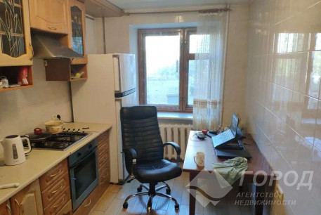 Продам 4-х кімнатну квартиру, Павлово поле, Код: 803464/1