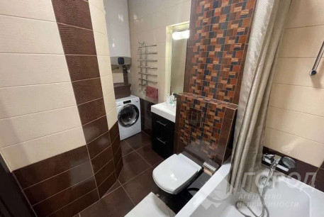 Продам 2-х кімнатну квартиру, Центральный рынок, Южный вокзал метро, Код: 803471/1