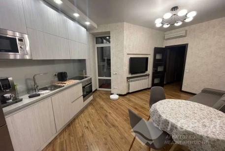 Продам 2-х кімнатну квартиру, Центральный рынок, Южный вокзал метро, Код: 803471/1