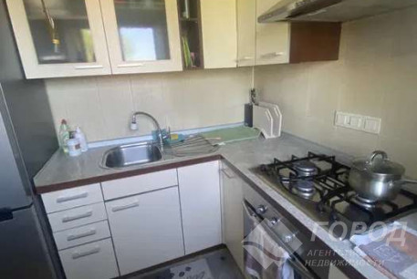 Продам 2-х кімнатну квартиру, Гагарина проспект, Защитников Украины метро (Площадь Восстания), Код: 803535/1