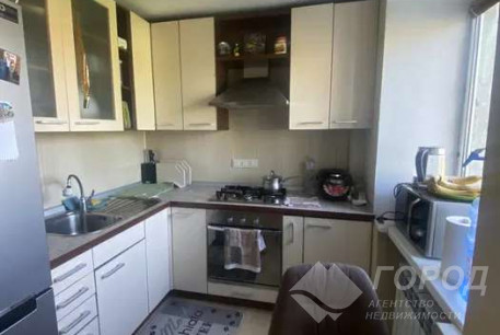 Продам 2-х кімнатну квартиру, Гагарина проспект, Защитников Украины метро (Площадь Восстания), Код: 803535/1