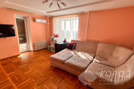 Продам 3-х кімнатну квартиру, Завод Шевченко, Код: 803632/1