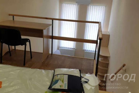 Сдам гостинку, Центральный рынок, Локомотив, Код: 803640/1