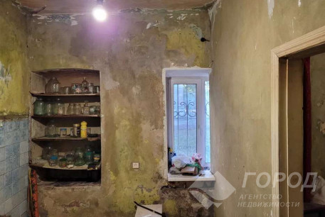 Продам 2-х кімнатну квартиру, Центральный рынок, Код: 803672/1