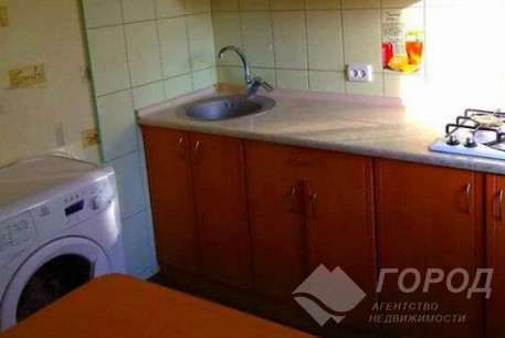 Продам 1-кімнатну квартиру, Новые дома, Маршала Жукова метро (Дворец спорта), Код: 803877/2