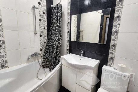 Продам 1-кімнатну квартиру в новобудові, Жуковского, Код: 803949/1