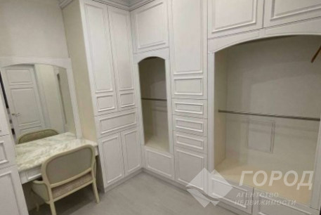 Продам 3-х кімнатну квартиру в новобудові, Центр, Код: 804038/1