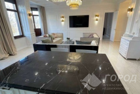 Продам 3-х кімнатну квартиру в новобудові, Центр, Код: 804038/1