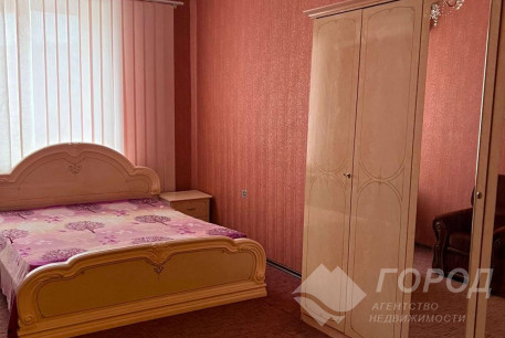 Продам 2-х кімнатну квартиру, Центр, Код: 804069/1