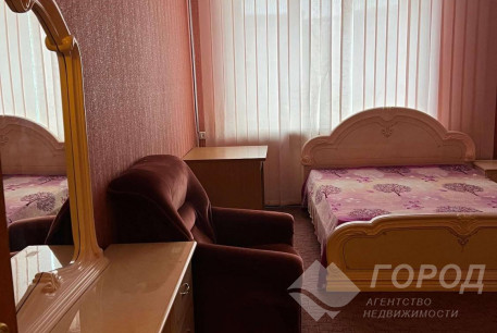 Продам 2-х кімнатну квартиру, Центр, Код: 804069/1