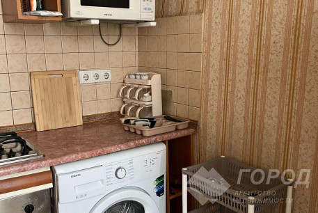 Продам 2-х кімнатну квартиру, Центр, Код: 804069/1