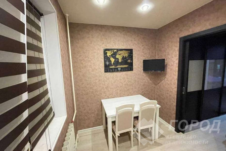 Продам 1-кімнатну квартиру, Рогань, Код: 804070/1