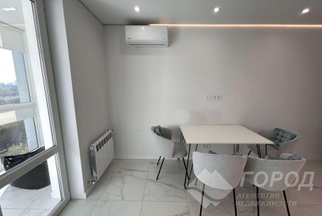 Продам 2-х кімнатну квартиру в новобудові, Новые дома, Маршала Жукова метро (Дворец спорта), Код: 804072/1