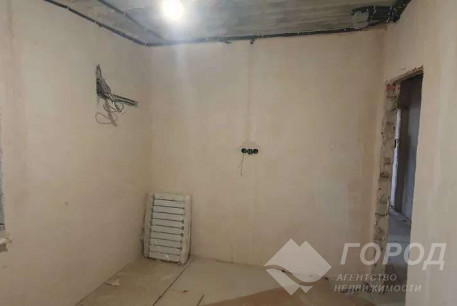 Продам 3-х кімнатну квартиру, ХТЗ, ХТЗ метро, Код: 804087/1