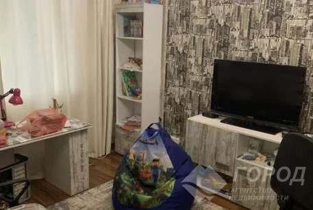 Продам 2-х кімнатну квартиру, Гагарина проспект, Проспект Гагарина метро, Код: 804228/1