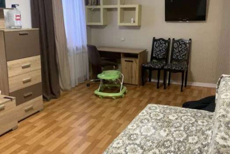 Продам 2-х кімнатну квартиру, ХТЗ, Код: 804552/1