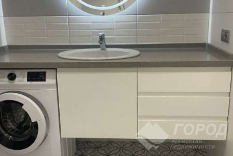 Продам 2-х кімнатну квартиру, Гагарина проспект, Защитников Украины метро (Площадь Восстания), Код: 804557/1