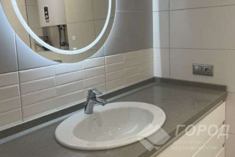 Продам 2-х кімнатну квартиру, Гагарина проспект, Защитников Украины метро (Площадь Восстания), Код: 804557/1