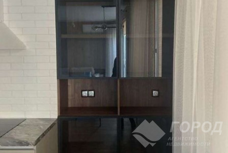 Продам 2-х кімнатну квартиру, Гагарина проспект, Защитников Украины метро (Площадь Восстания), Код: 804557/1