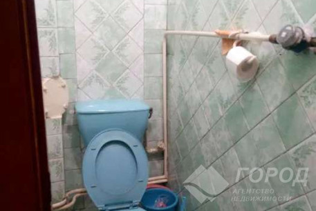 Продам 4-х кімнатну квартиру, Центр, Код: 804603/1