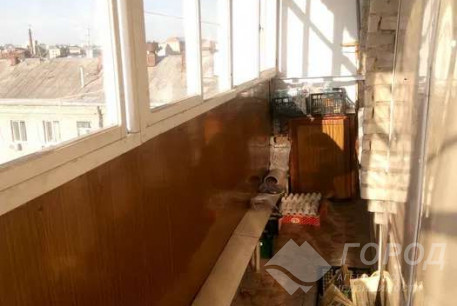 Продам 4-х кімнатну квартиру, Центр, Код: 804603/1