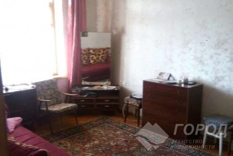 Продам 4-х кімнатну квартиру, Центр, Код: 804603/1