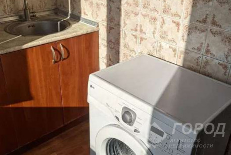 Продам 1-кімнатну квартиру, Новые дома, Маршала Жукова метро (Дворец спорта), Код: 804935/1