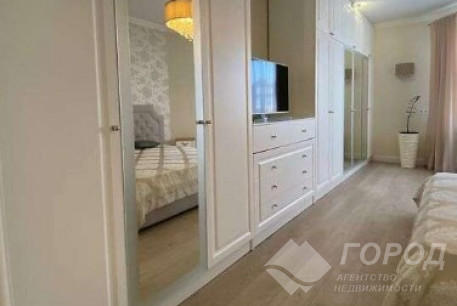 Продам 2-х кімнатну квартиру, Гагарина проспект, Проспект Гагарина метро, Код: 804963/3