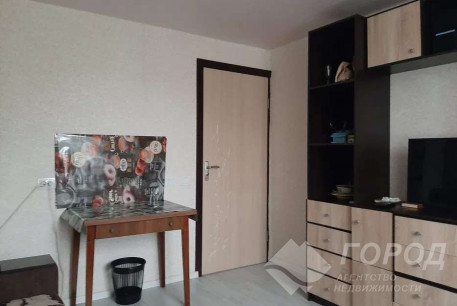 Сдам гостинку, Одесская, Кинотеатр "Салют", Код: 804966/1