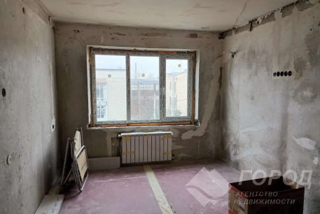 Продам 1-кімнатну квартиру, Центр, Код: 804982/1