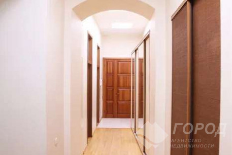 Сдам 3-х кімнатну квартиру, Центр, Исторический Музей метро, Код: 805000/1