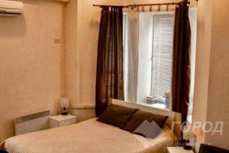 Продам 1-кімнатну квартиру, Центр, Код: 805100/4