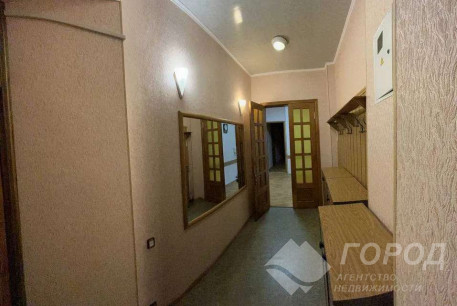 Продам 4-х кімнатну квартиру, Центр, Пушкинская метро, Код: 805198/1