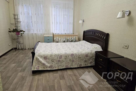 Сдам 3-х кімнатну квартиру, Центр, Код: 805203/1