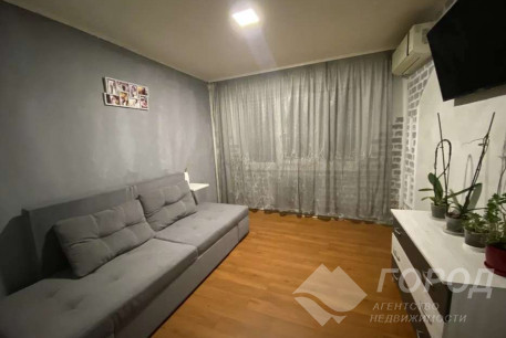 Продам 2-х кімнатну квартиру, Рогань, Докучаевское, Код: 805306/1