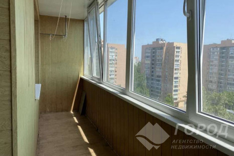 Продам 1-кімнатну квартиру, Гагарина проспект, Проспект Гагарина метро, Код: 805325/1